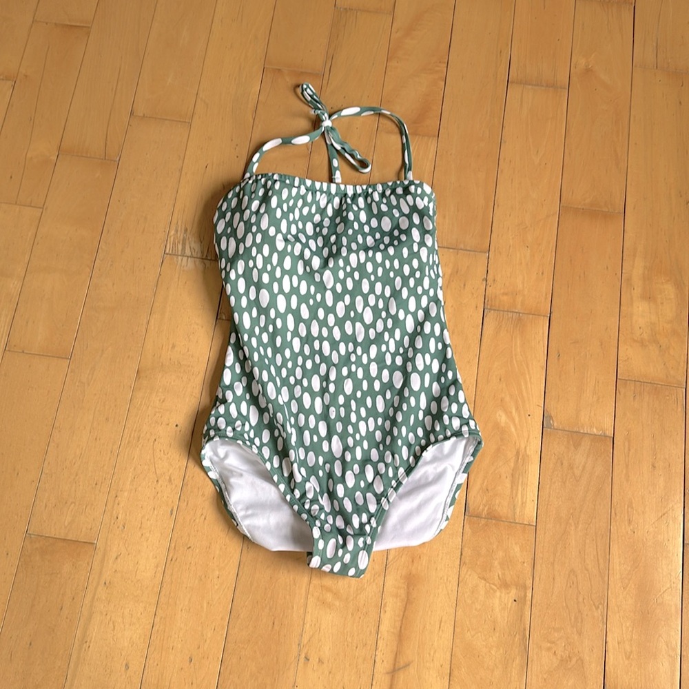 Bathing suit
